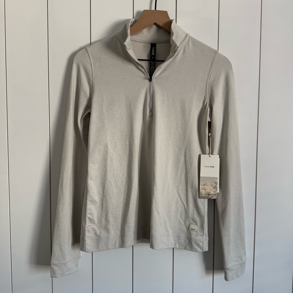 Vuori Light Gray Long Sleeve Top